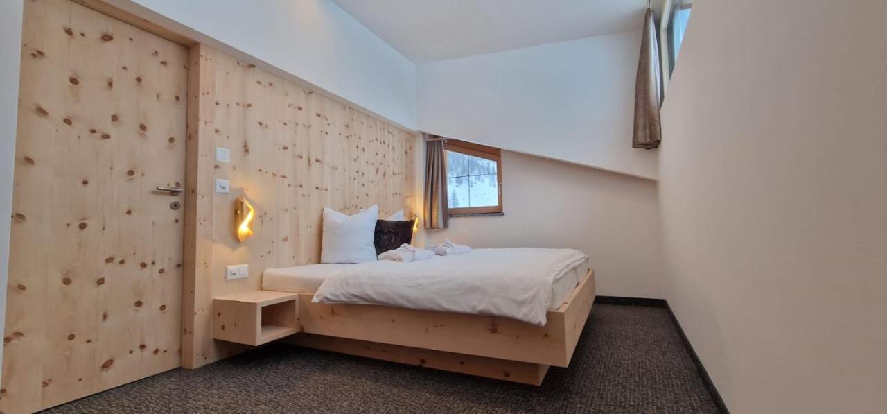 Chasa Castello Relax & Spa سامنون المظهر الخارجي الصورة